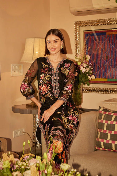 Glamorous Ensembles for Parties: Explore Ranna Gill's Latest Collection