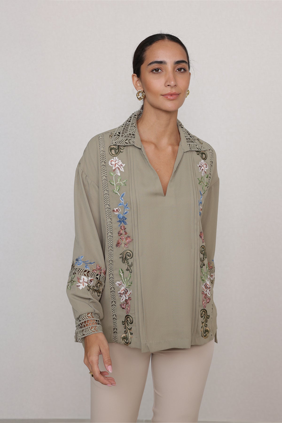 Vinara Blouse