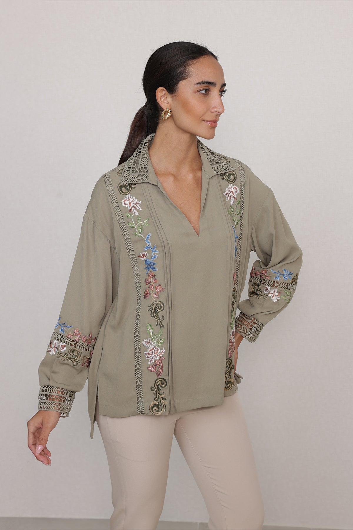 Vinara Blouse