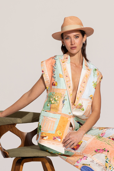 Arista Sleeveless Jacket & Pants