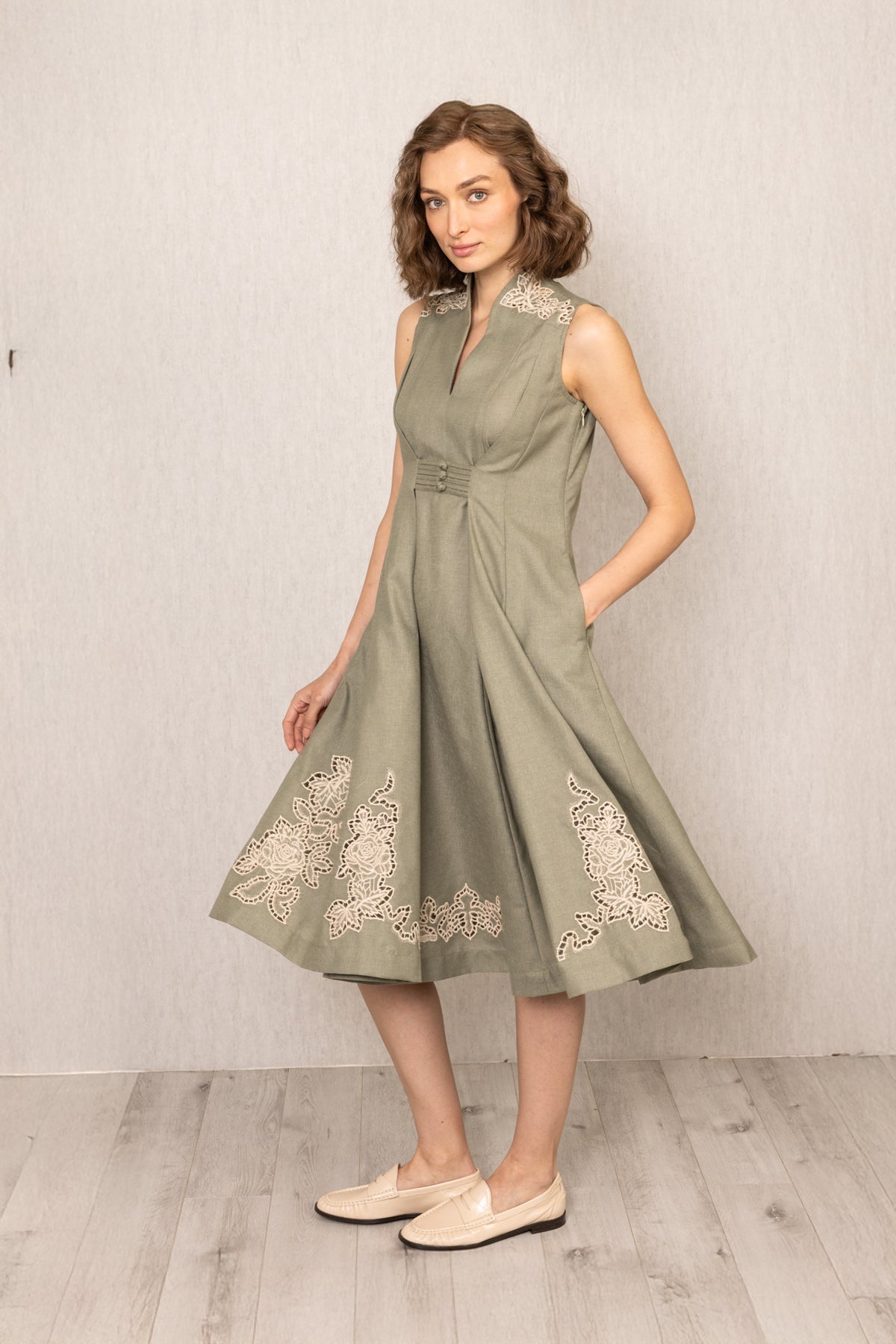 Lima Sleeveless Midi Dress