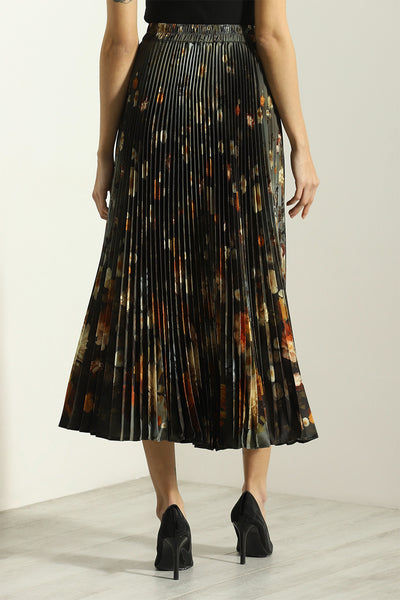 Lunara Pleated Skirt Set